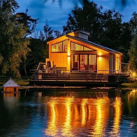 Woad Mill Lakeside Lodges Boston Dış mekan fotoğraf