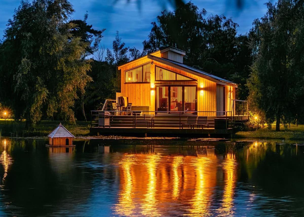 Woad Mill Lakeside Lodges Boston Dış mekan fotoğraf